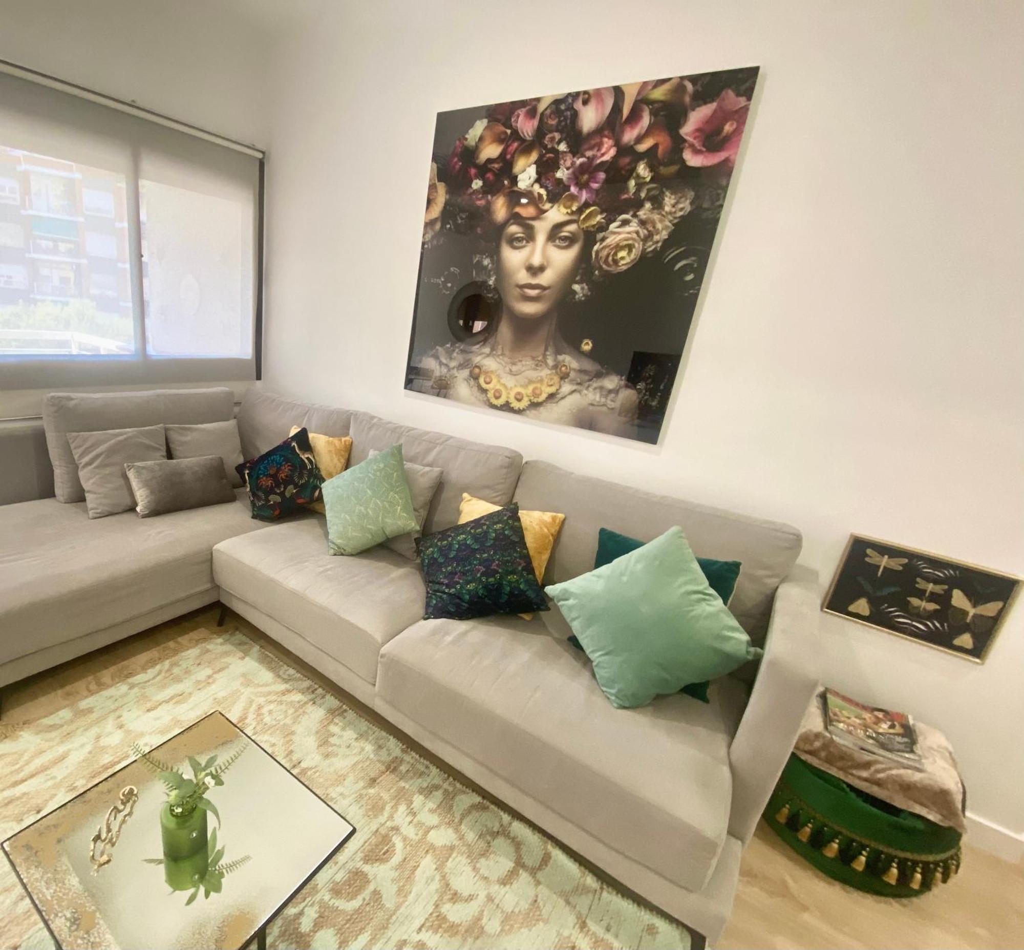 Barcelona Chic Apartments- Free Parking - 10 Min From Bcn City Centre By Metro Extérieur photo